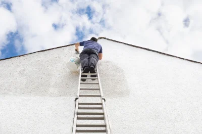 Peinture extérieure à Saint-Hilaire-sur-Helpe — façades et ravalement